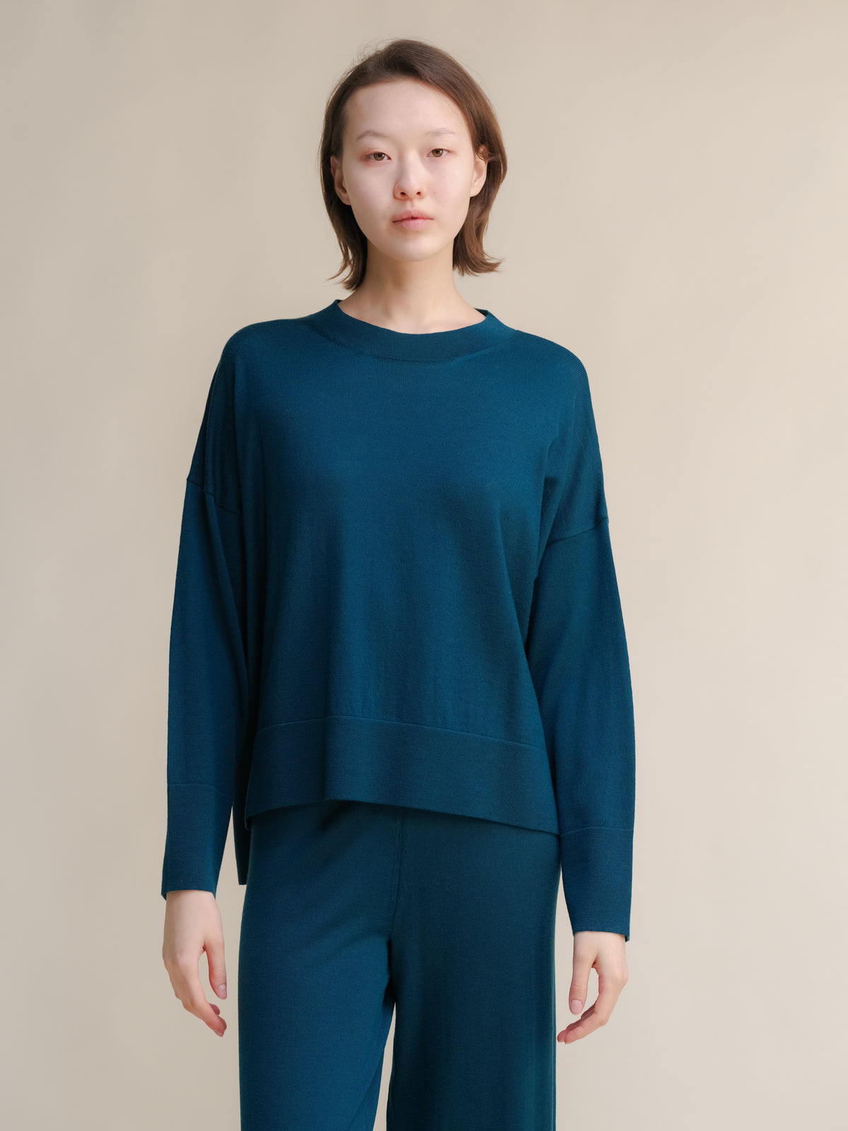 Extrafine Merino Oversized Crewneck – Lèmme, made in Italy