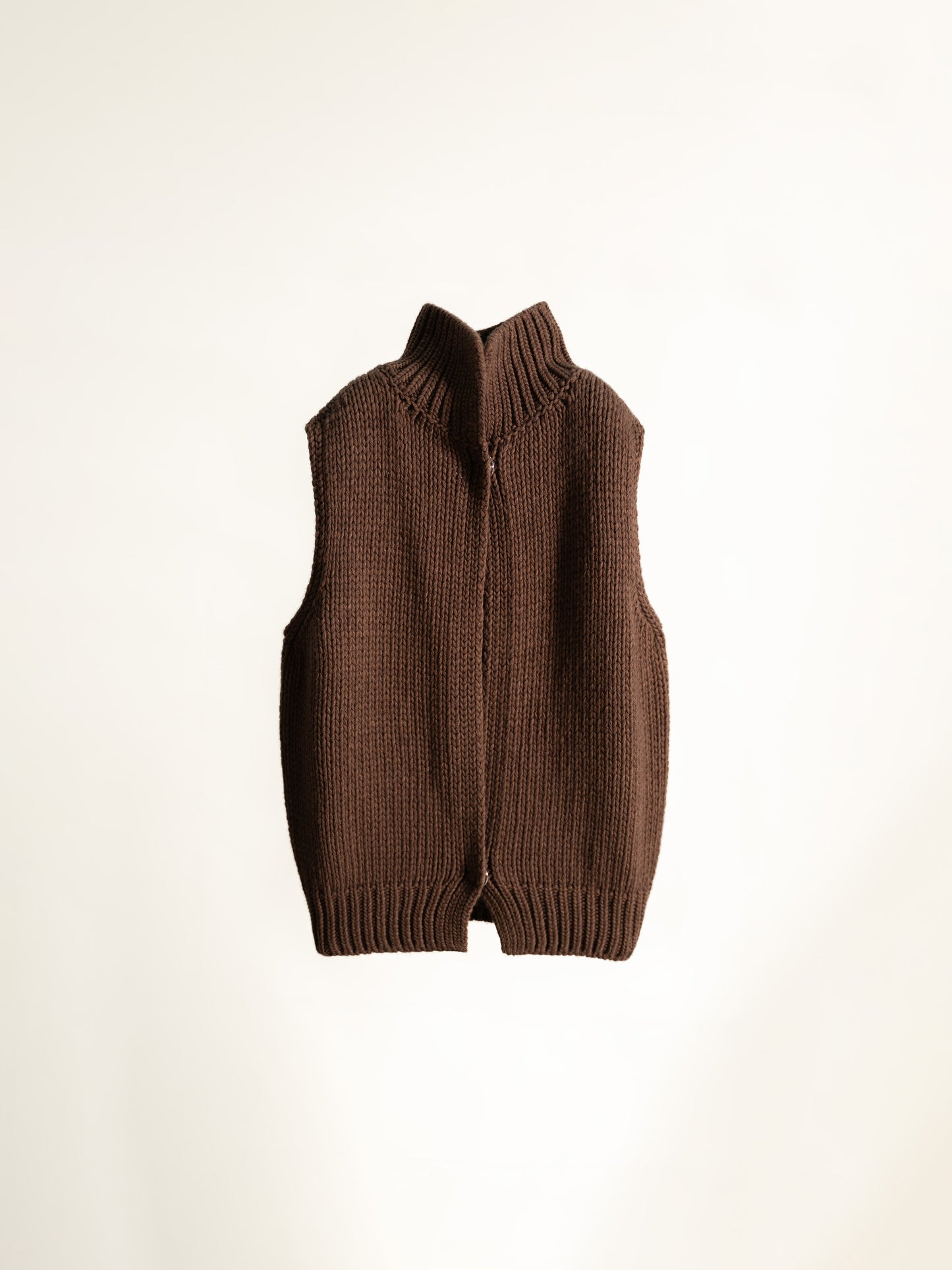 Cashmere Mix Slevelees Top