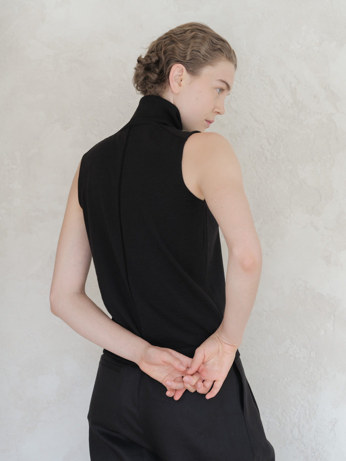 Extra Fine Merino Sleeveless Turtleneck