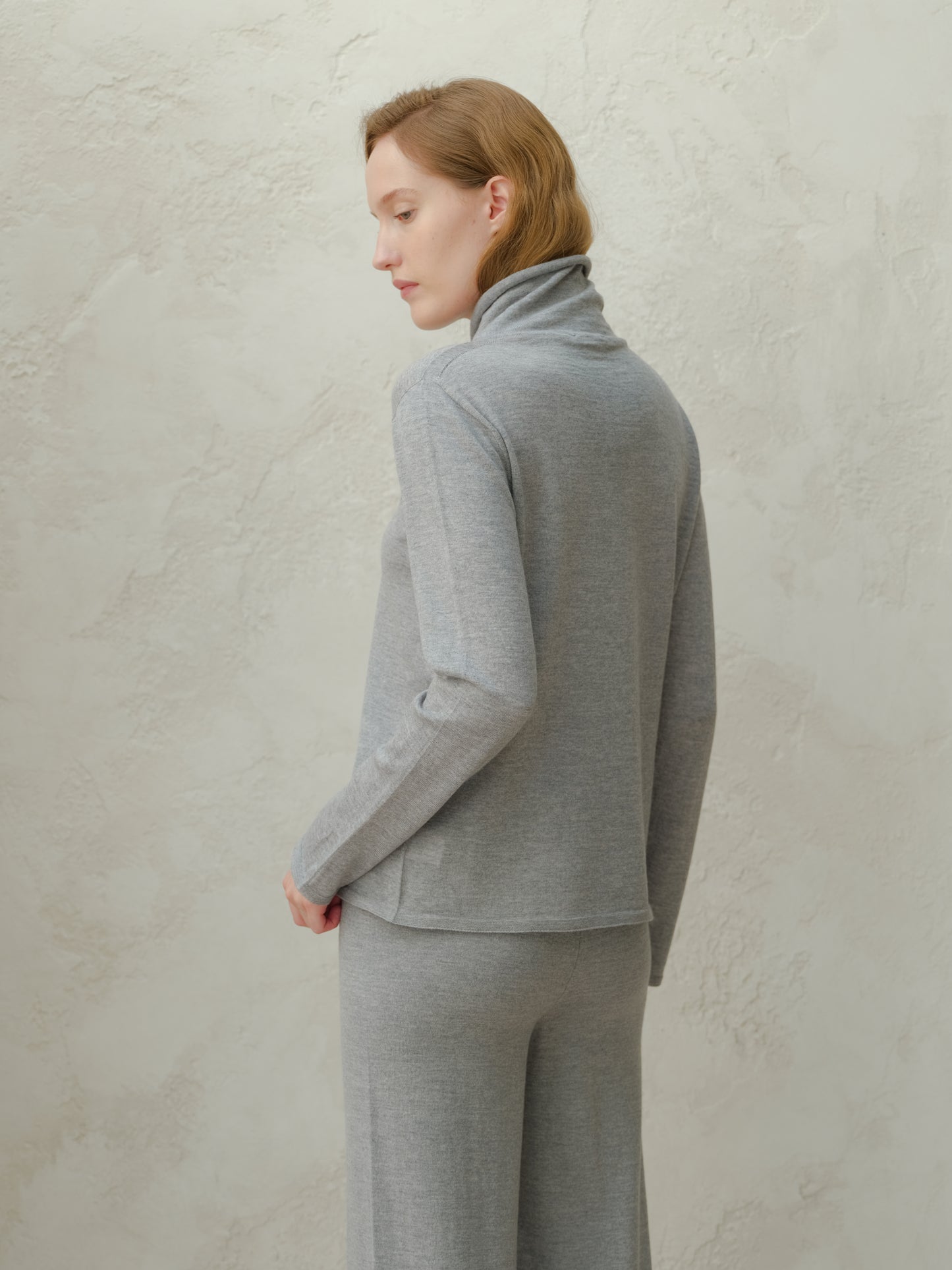 Extra Fine Merino Relaxed Turtleneck (3D-Knit)