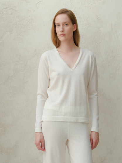 Extra Fine Merino Wool V Neck