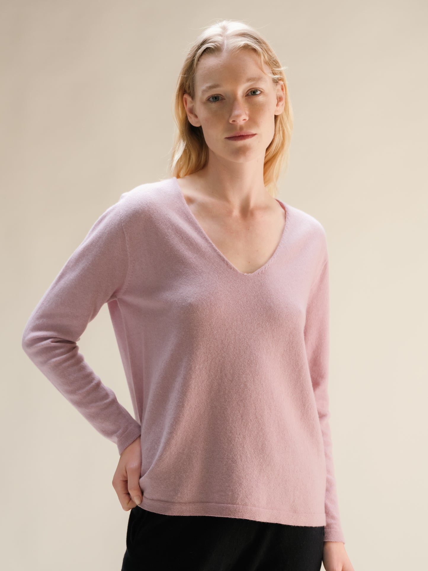 Cashmere Mix V-Neck (3D-Knit)