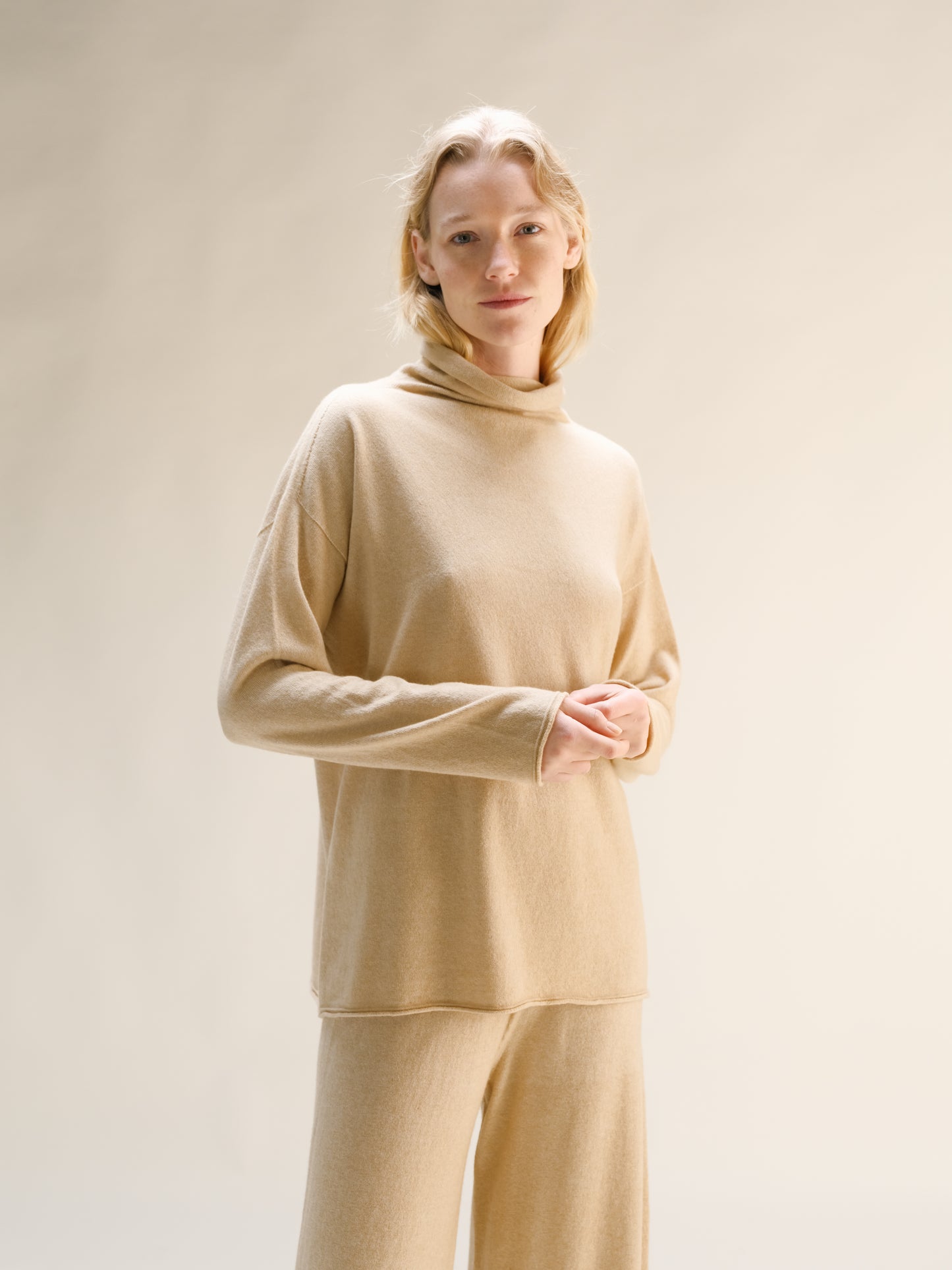 Cashmere Mix Relaxed High Neck Sweater (3D-Knit)