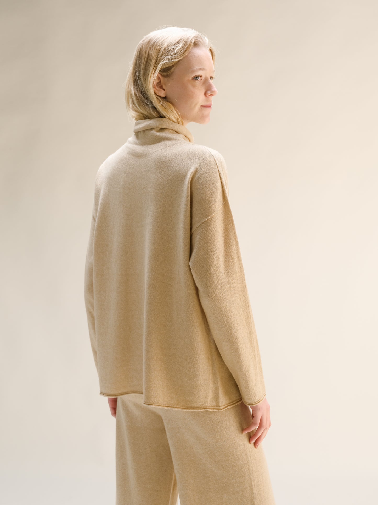 Cashmere Mix Relaxed High Neck Sweater (3D-Knit)