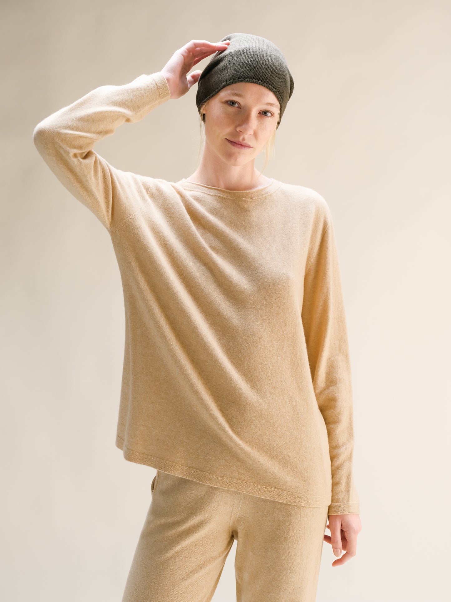 Cashmere Mix Crewneck with “Curl” (3D-Knit)