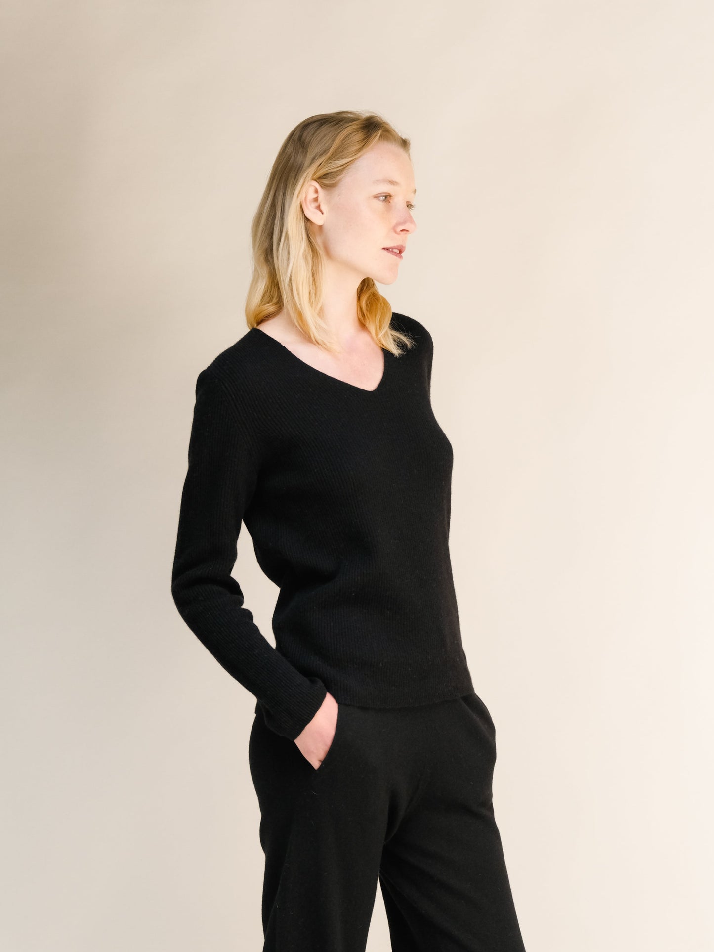 Cashmere Mix Full Ribbed V-Neck