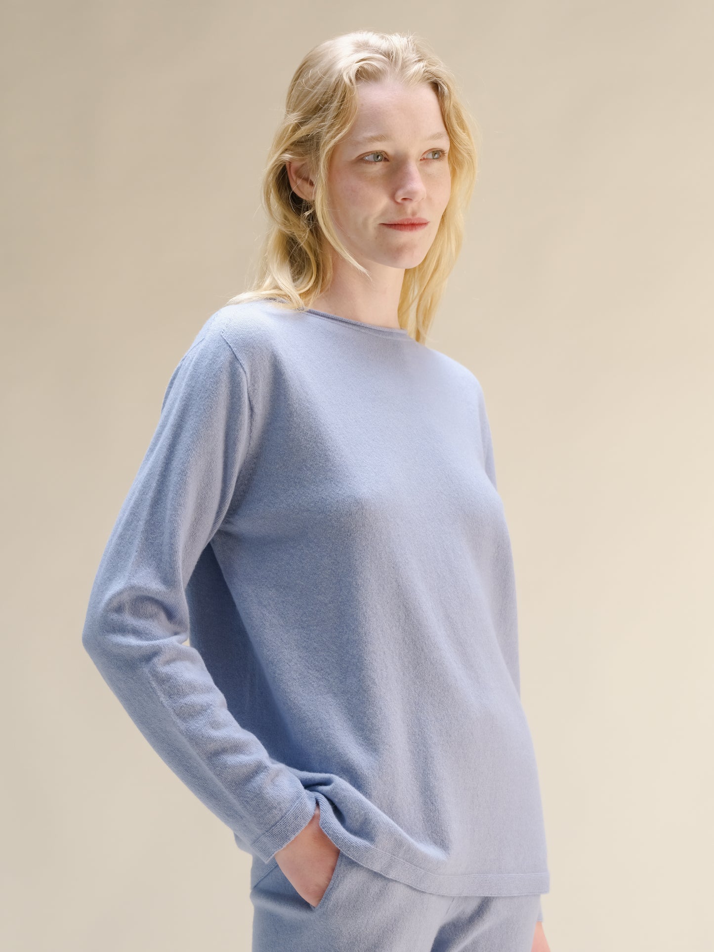 Cashmere Mix Crewneck with “Curl” (3D-Knit)