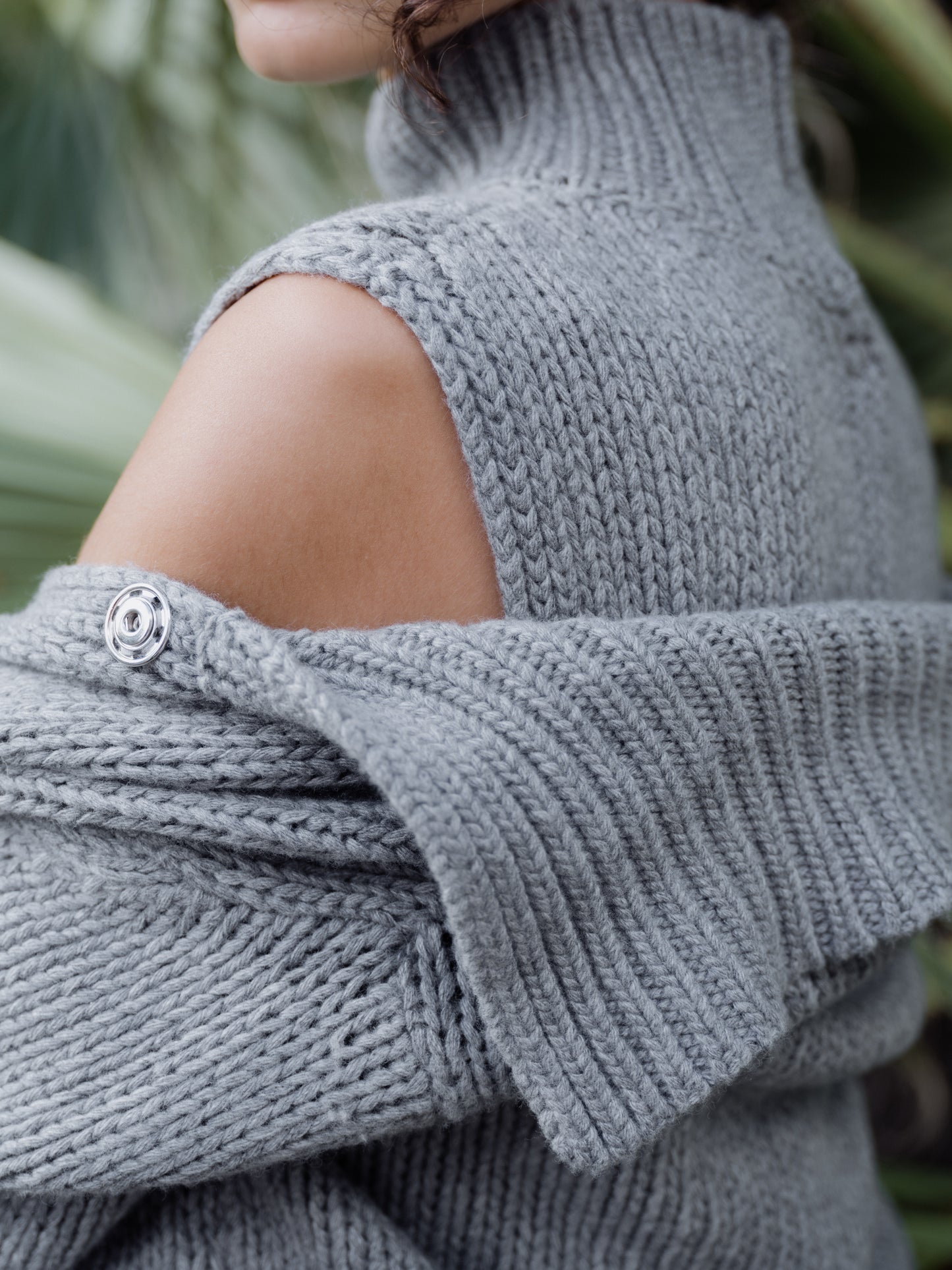 Cashmere Mix Slevelees Top