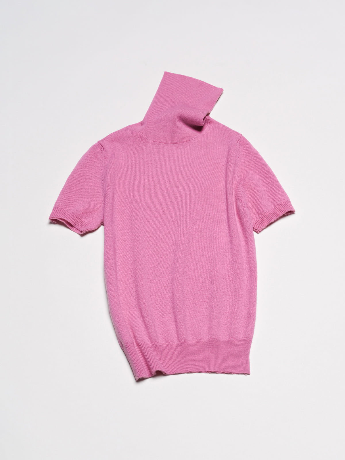 Pure Cashmere Short Sleeve Turtleneck in Pimpinella – Lèmme, made in Italy