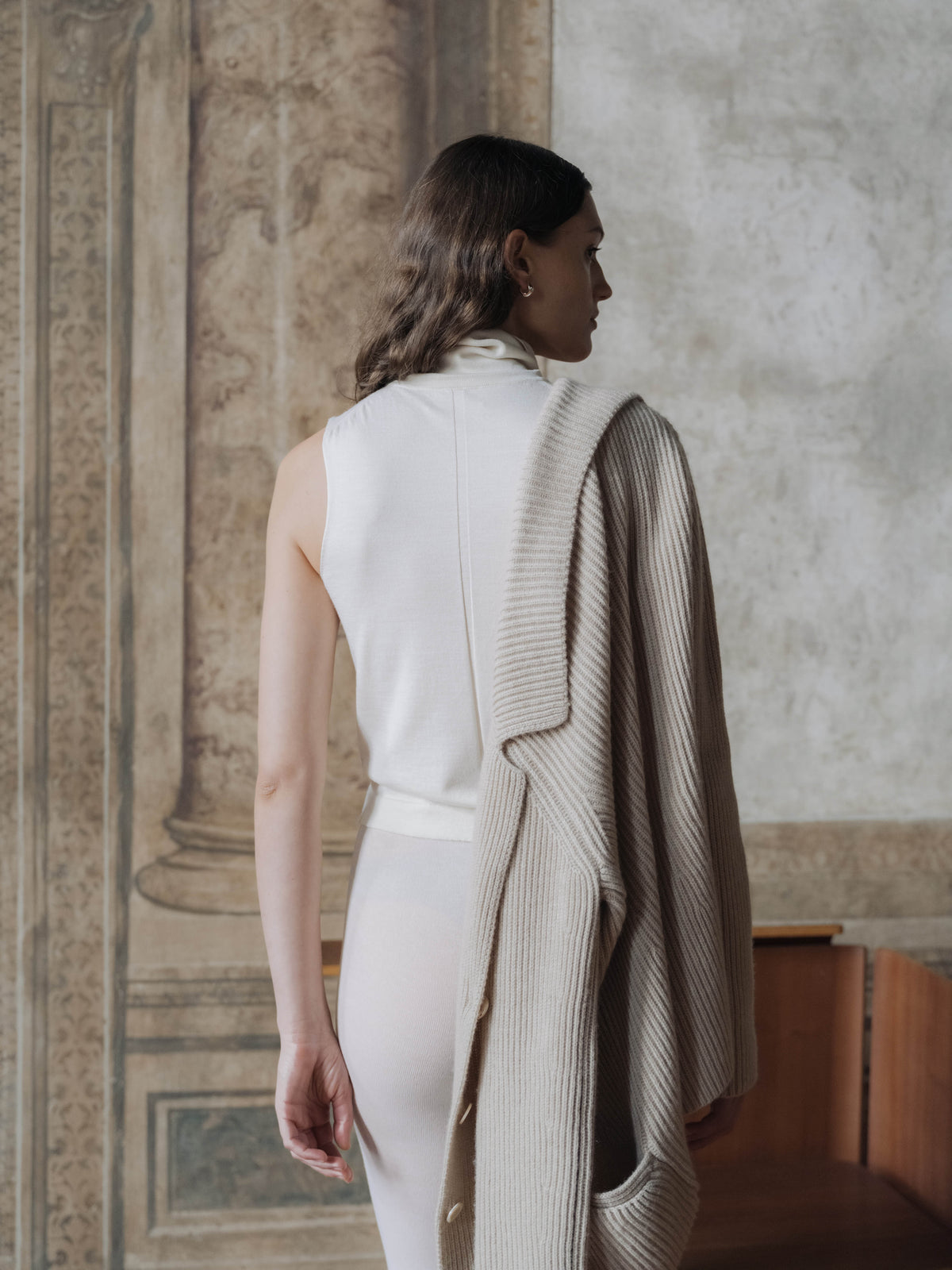 Extra Fine Merino Sleeveless Turtleneck