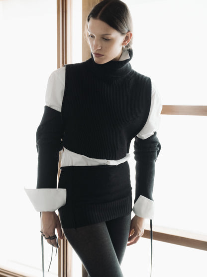 Extra Fine Merino Wool Cropped Turtleneck with Buttons
