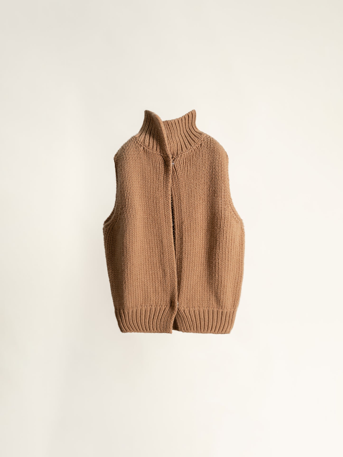 Cashmere Mix Slevelees Top