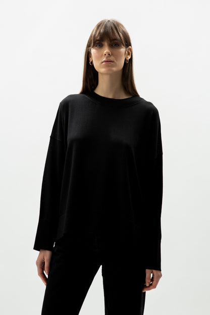 Extra fine merino wool oversized crew neck pullover  - most.it.knit